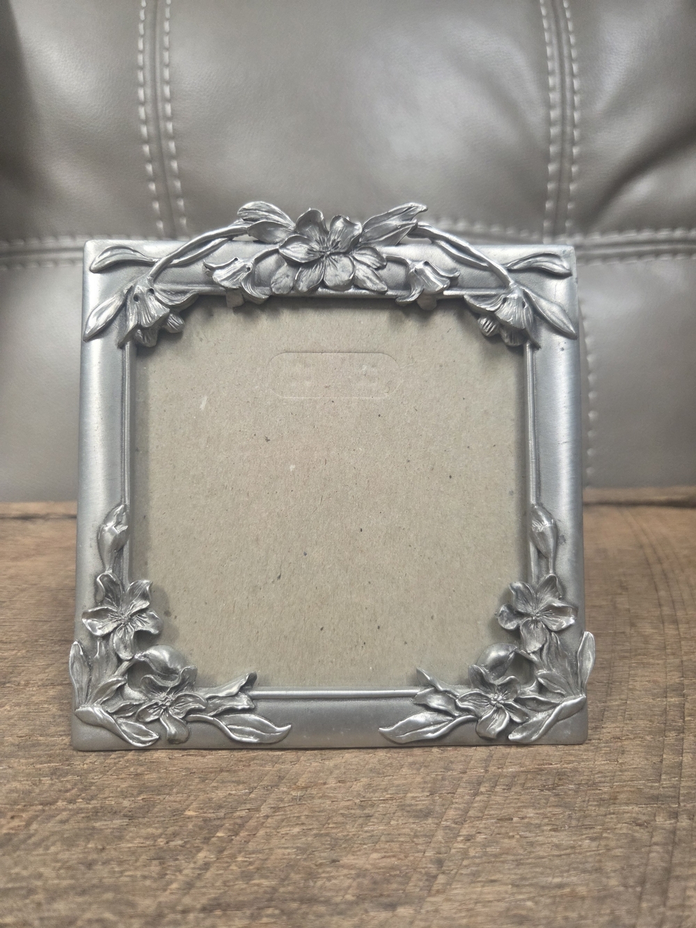 Vintage 1992 Seagull Pewter Square Picture Frame Floral & Leaf Vine Motif ~ 1Q